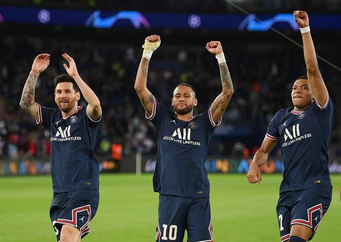 IM电竞官方网站下载app-里昂主场不敌对手,失去争冠优势了